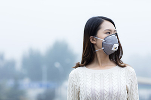 成都11月1日零时启动重污染天气黄色预警 限行时间延长